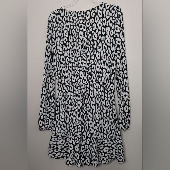 Express Black White Pink Faux Wrap Ruffled Tiered Mini Dress Size Small - Picture 3 of 8